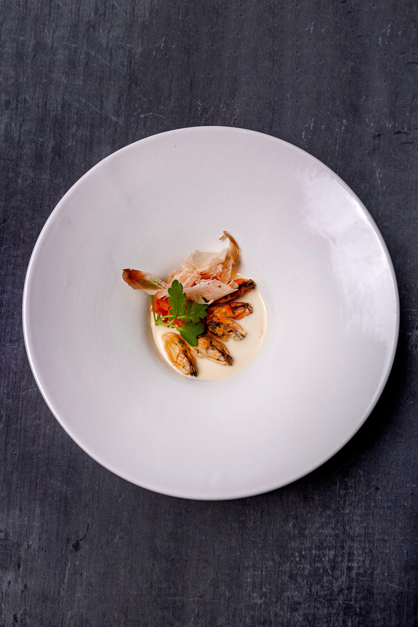 Mossel van de konro met umeboshi & chakalaka 